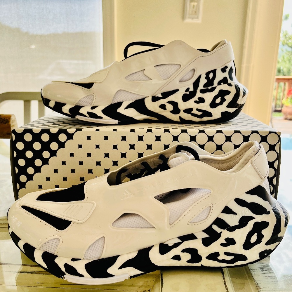 Adidas by Stella McCartney - Picture 1 of 7